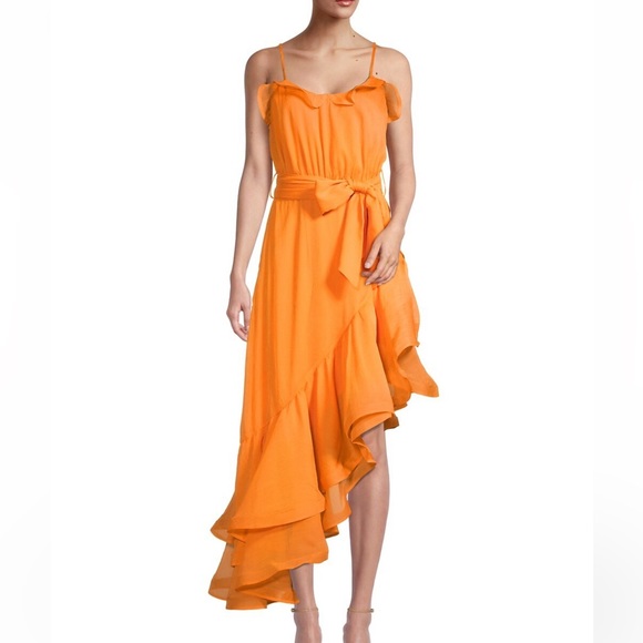 Elliatt Dresses & Skirts - NEW Elliatt Maldives Dress in Mango